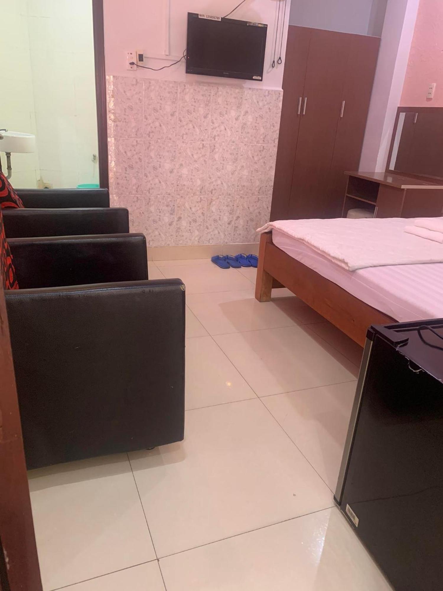 Khach San Anh Nguyet 1 Khách sạn *